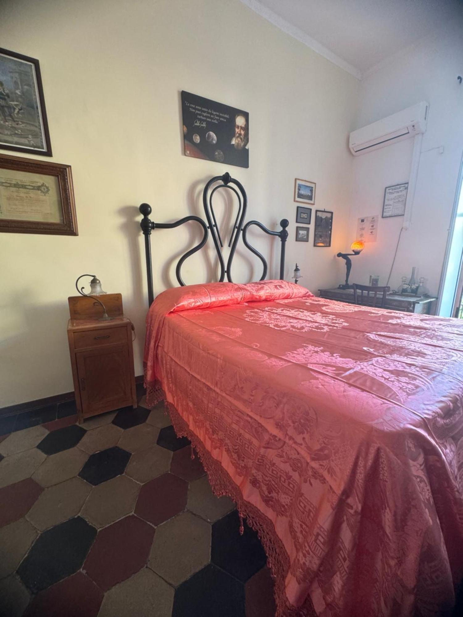 B&B Galileo Galilei Caserta Eksteriør bilde