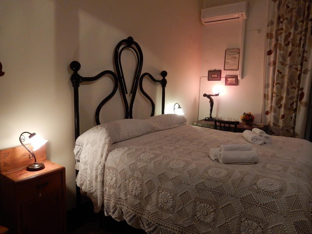 B&B Galileo Galilei Caserta Eksteriør bilde